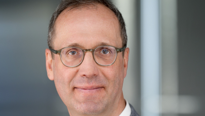Markant holt erfahrenen Handels-Manager