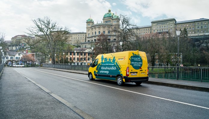 Fenaco und Post planen Schnellladenetz für E-Autos